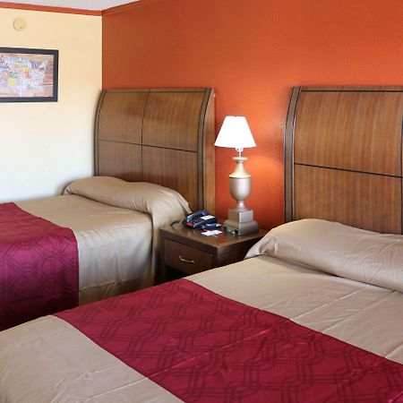 Econo Lodge Charlotte Airport Area Exterior photo