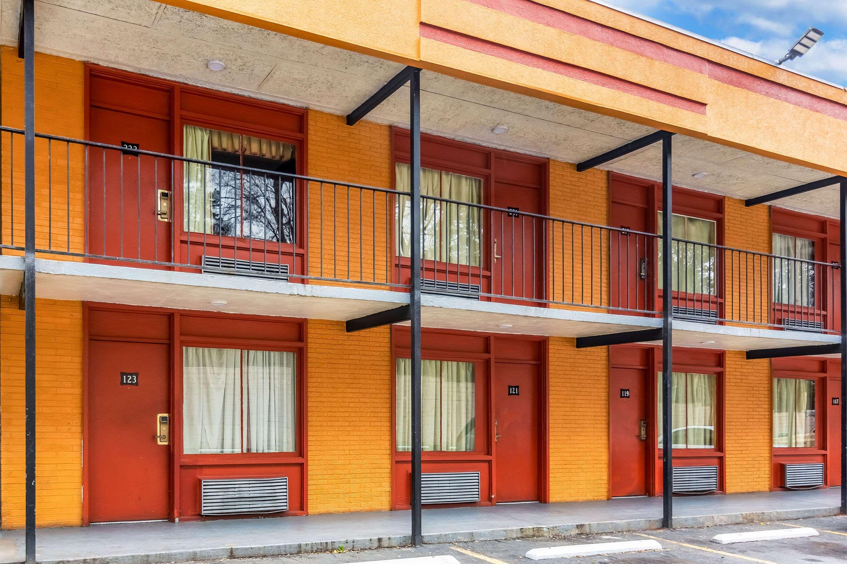 Econo Lodge Charlotte Airport Area Exterior photo