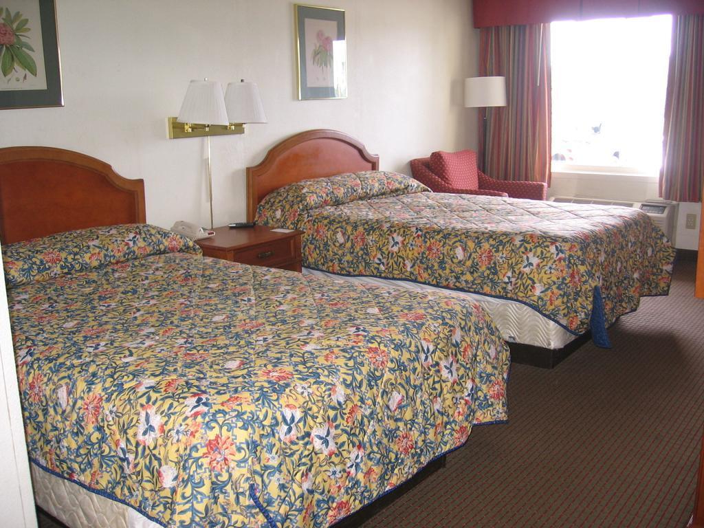 Econo Lodge Charlotte Airport Area Exterior photo